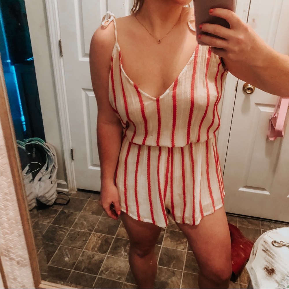 Rip curl shoreside romper NWT - Picture 8 of 8